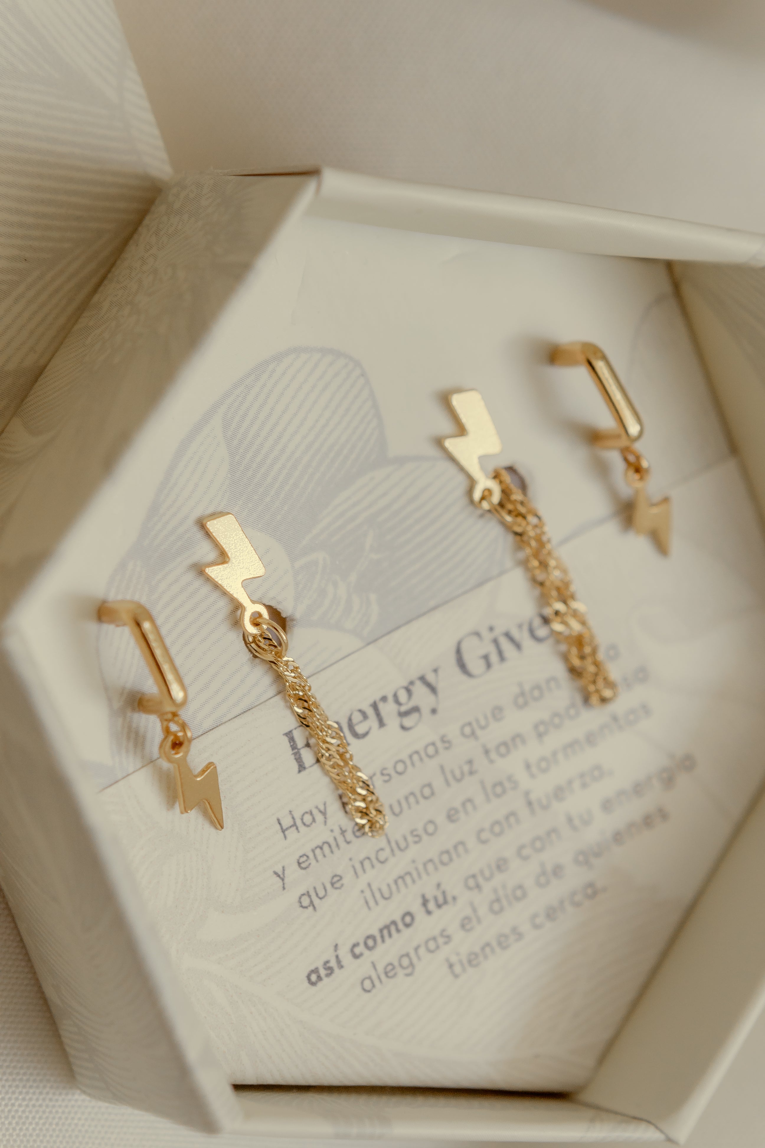 Aretes Rayo ⚡︎ Good Energy